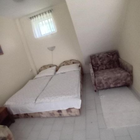 Bodahegyi Ut Apartman Zalakaros Esterno foto