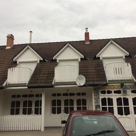 Bodahegyi Ut Apartman Zalakaros Esterno foto